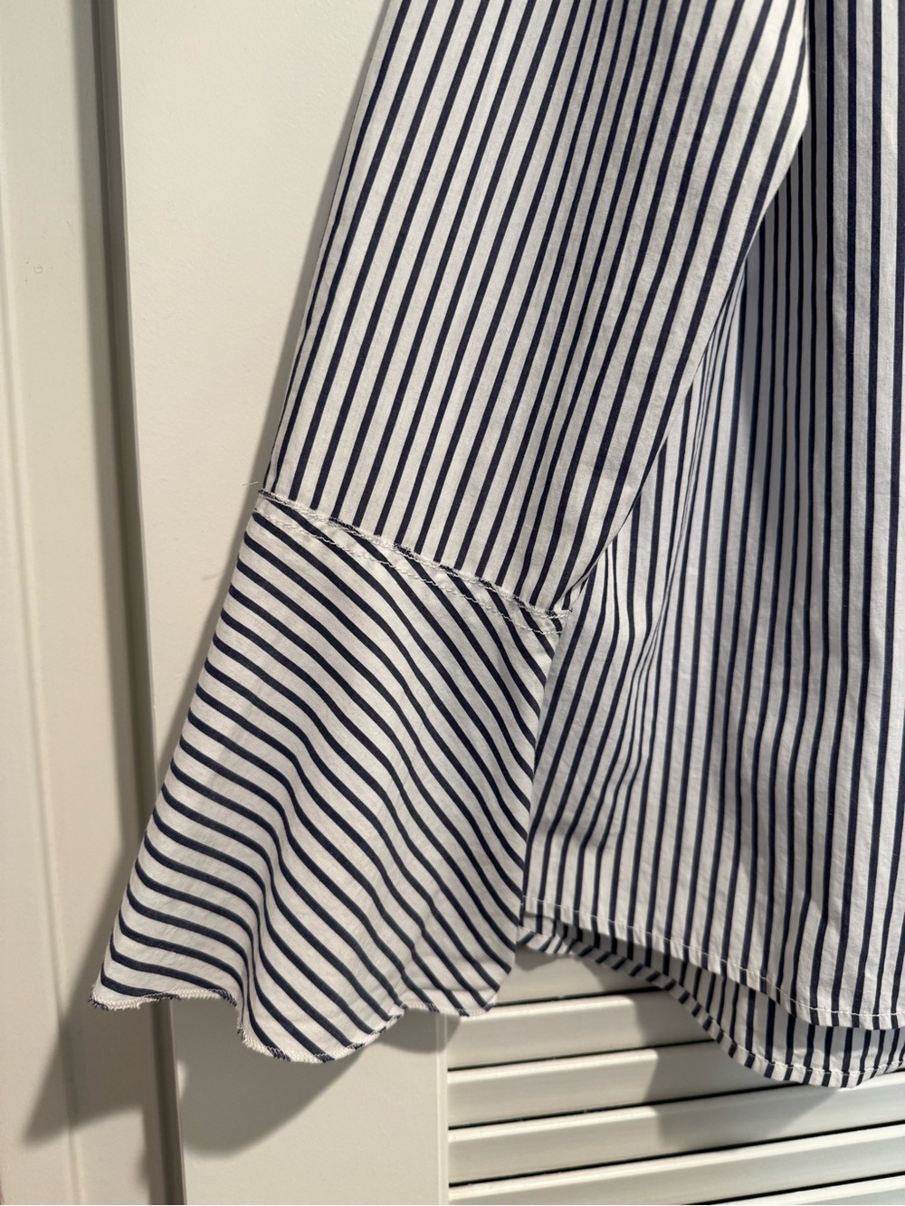 Elena Miro Striped Button Down Long Sleeve Shirt Bell Cuff Sleeve Size 6 - Picture 4 of 6